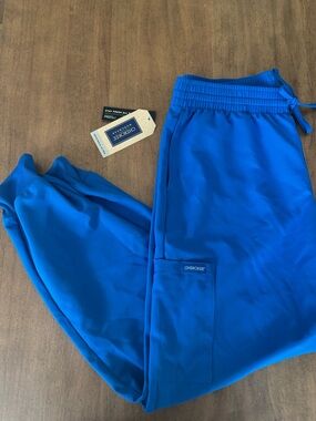 Cherokee Bright Royal Blue Cargo Joggers and top